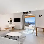 Panormos Bay Suites Hotel