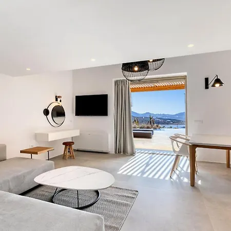 Panormos Bay Suites Hotel