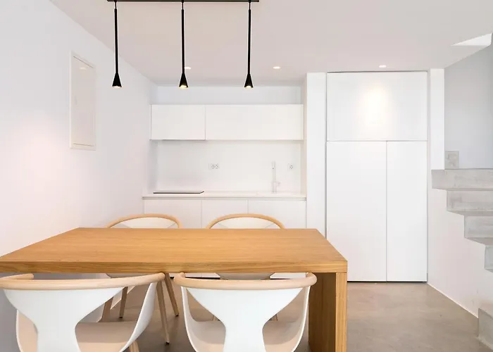 Panormos Bay Suites Hotell 5*