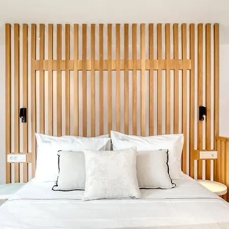 Hotell Panormos Bay Suites 5*