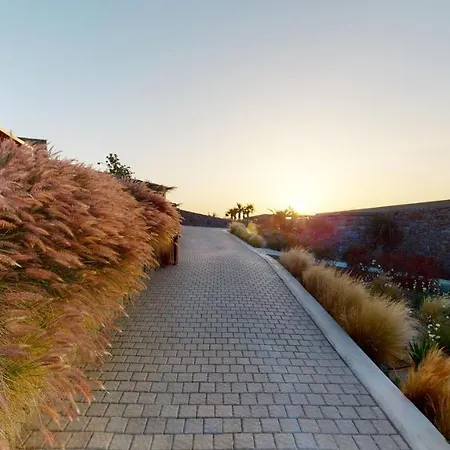 Otel Panormos Bay Suites 5*