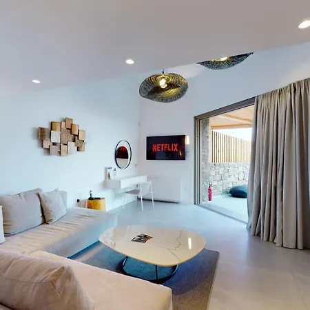 Hotell Panormos Bay Suites